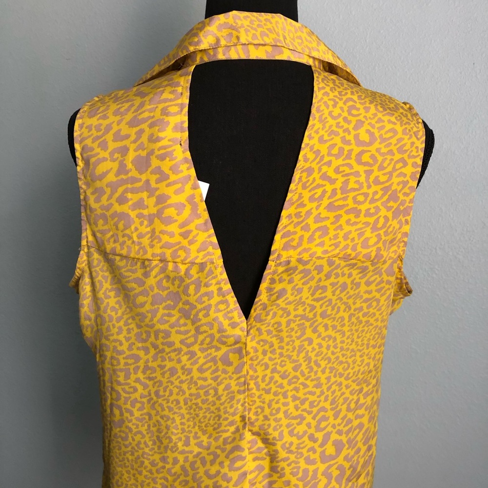 🆕Jessica Simpson• Leopard Button Up - Picture 5 of 10